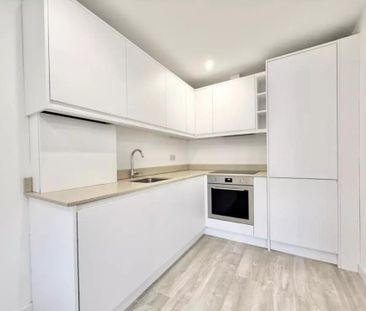 1 bedroom flat to rent - Photo 6