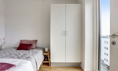 Lys og rummelig to værelses seniorbolig med fællesskab og god udsigt - Photo 4