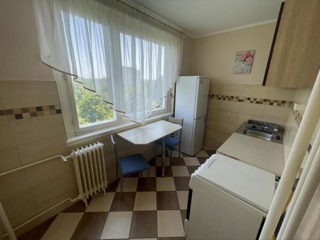 Kiadó jó állapotú panel lakás - Győr - Fotó 2