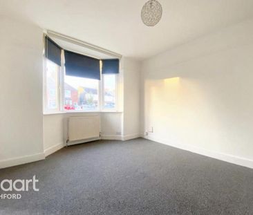 3 bedroom detached house to rent - Photo 2