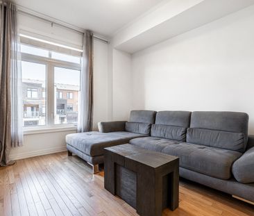 For Lease - 123 Bravo Lane, Newmarket, Ontario - Photo 4