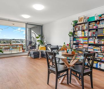 FULLY FURNISHED WITH HINTERLAND VIEWS! - Photo 5