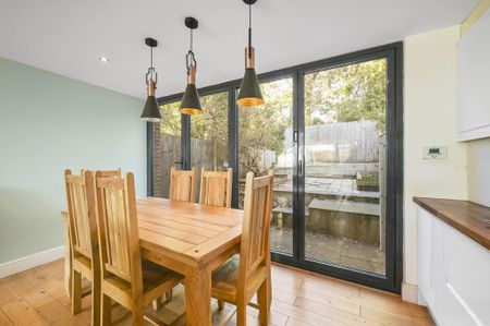 4 bedroom house to rent - Photo 3