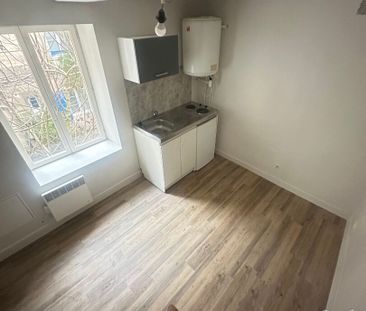 Location Appartement 1 pièce 17m² - Photo 2