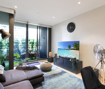 Fully Furnished one bedroom plus study - Photo 3