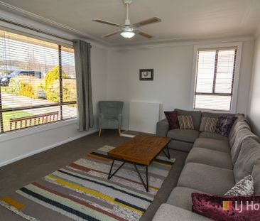AFFORDABLE FAMILY HOME - Photo 6