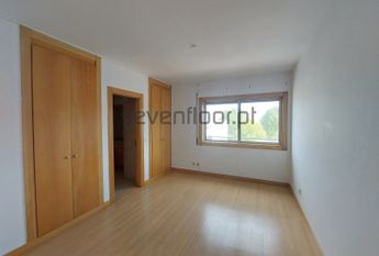 Apartamento T2+1 em Porto
