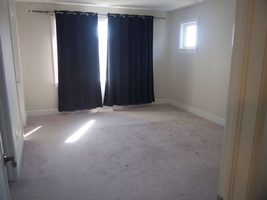 For Lease - 189 Dr Richard James Crescent, Loyalist, Ontario - Photo 1