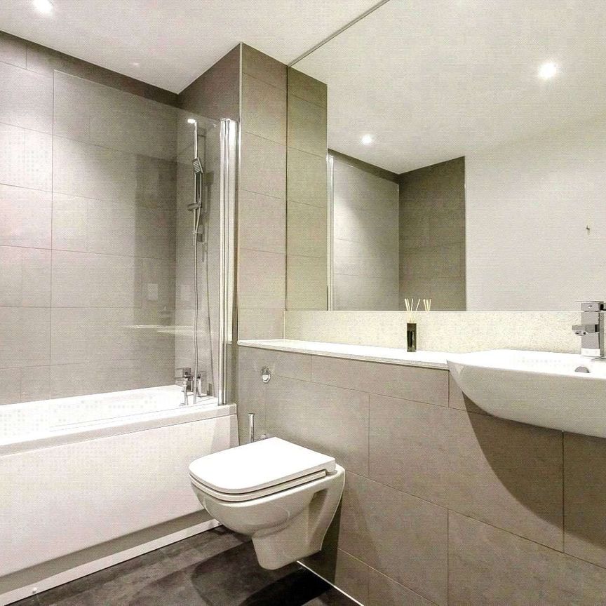 AVAILABLE NOV 24TH! | TWO BEDROOM 2 BATHROOM APARTMENT AT ALLEGRO LIVING | BLEND OF COMFORT AND CONVENIENCE | PARKING AVAILABLE | PRIME LOCATION | 24-HOUR CONCIERGE | RESIDENTS GYM - Photo 1