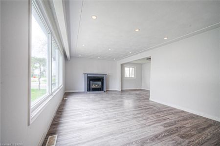 For Lease - 2300 Fountain St Street, Cambridge, Ontario - Photo 3