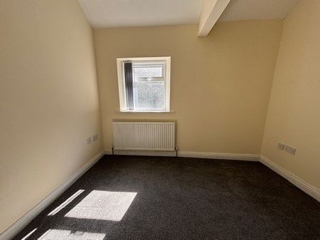 2 bedroom house to rent - Photo 2