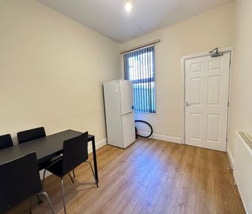 Egerton Road, Wavertree. - Photo 6