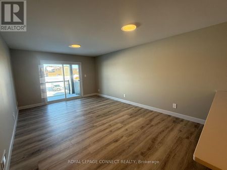 #203 - 20 Hillside Meadow Drive – Quinte West, Ontario - Photo 4