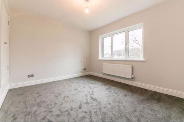 3 bedroom apartment to rent - Photo 1