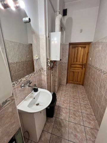 Centrum, 4 pok. po remoncie, ładna kamienica - Zdjęcie 4