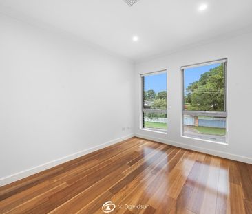 Spacious & Freshly Updated Family Home - Photo 1