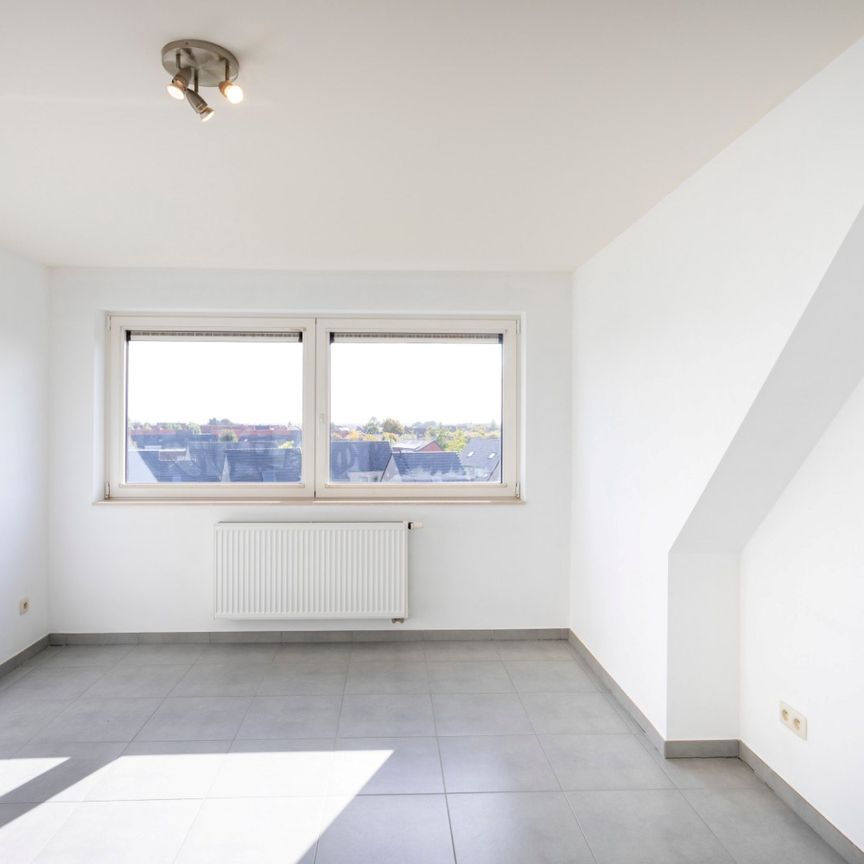 Duplex met twee ruime slaapkamers in Tielt. - Photo 1