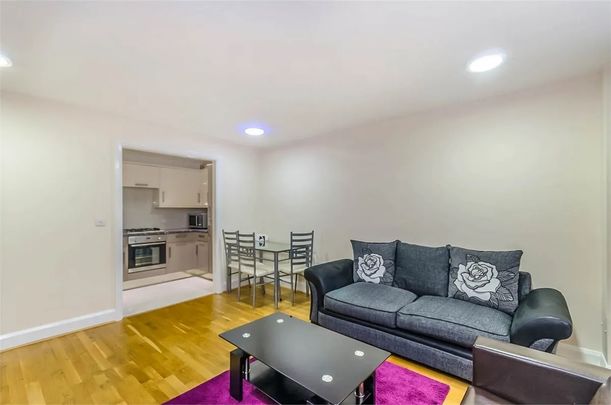 Kenton Road, Harrow - Photo 1