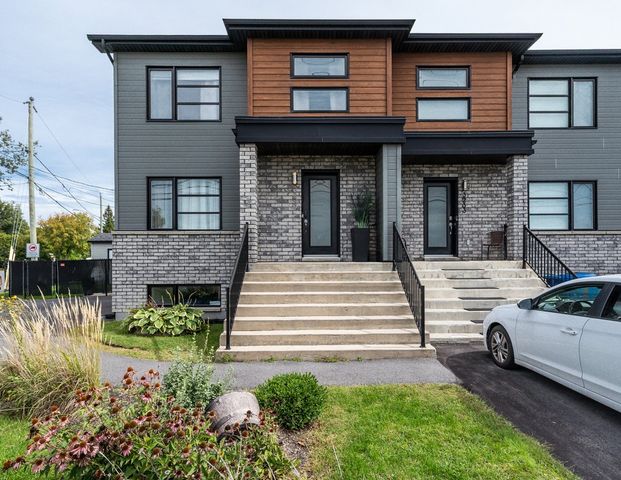 À louer / Maison à étages - Photo 1
