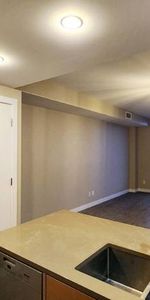 Metrotown 2 bed 1 bath AC apartment with ocean & mountain views - Photo 4