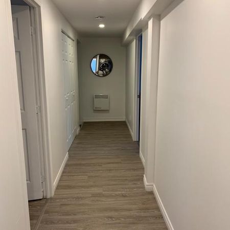 Location 5 1/2 meublé à Saint-Lambert ( 10mn de Montréal) - Photo 3