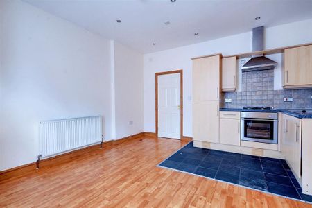 1 bedroom flat to rent - Photo 5