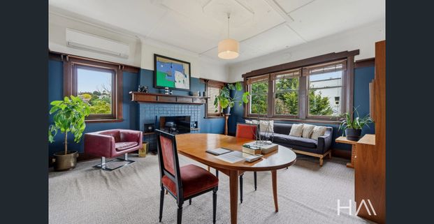 A Low-Maintenance Retreat on the Edge of the City - Photo 1