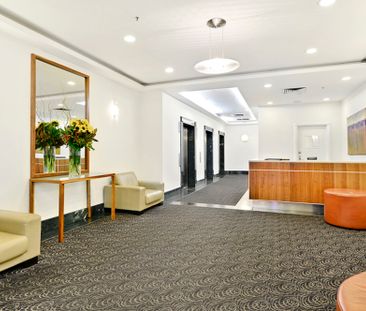 Victoria Tower - Unfurnished - Available 21st November - Photo 2