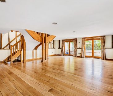 4 bedroom barn conversion to rent - Photo 3