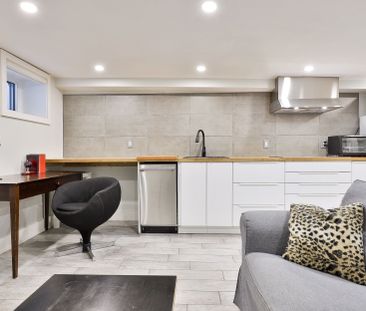 For Lease - 95 Parkside Drive Unit# Rear, Toronto, Ontario - Photo 1