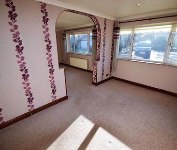 3 bedroom bungalow to rent - Photo 2