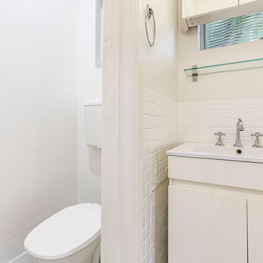 11/42 Waterloo Crescent, St Kilda VIC 3182 - Studio For Rent | Domain - Photo 1