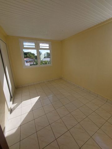 Location appartement 4 pièces, 87.74m², Fort-de-France - Photo 3