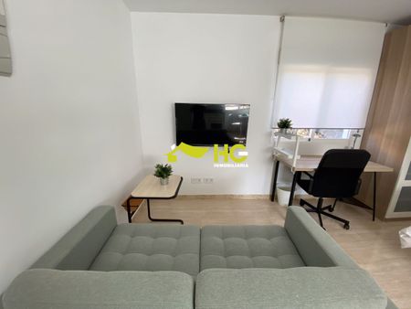 Alquiler Estudio en Urbanización - El Bosque, Villaviciosa De Odón - Photo 2