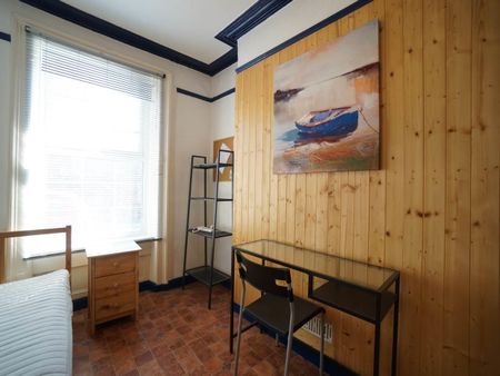 53 Garth Road - Photo 5