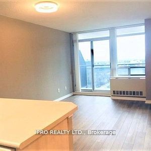 Yonge / Sheppard Convenient Location Beautiful 1Bdrm 1Parking 1Locker - Photo 2