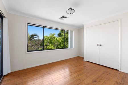 19 Helvetia Avenue, Berowra NSW 2081 - House For Rent | Domain - Photo 5