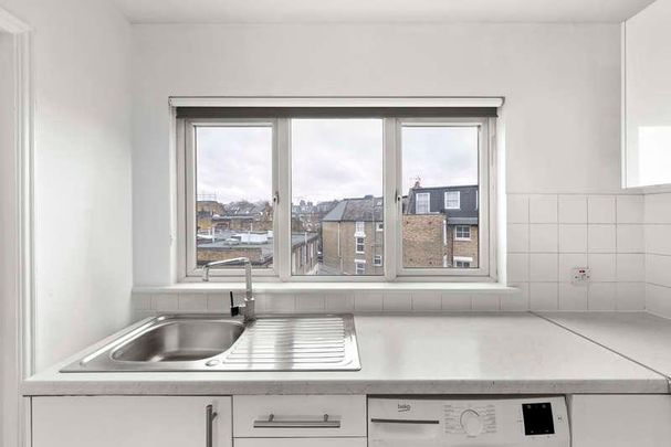 Green Lanes, Stoke Newington, N16 - Photo 1