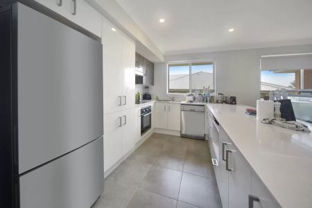 Move to Manoora - Photo 5