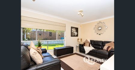 Lovely Large Family Home In A Prime Location - Photo 4
