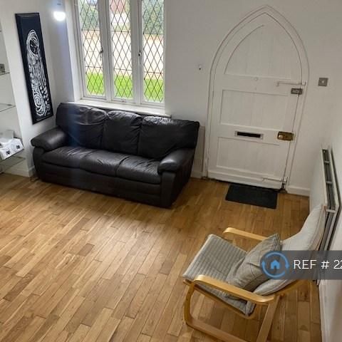2 bedroom end of terrace house to rent - Photo 1