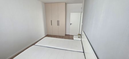 Ponúkame na prenájom 3izbový byt v dvojdome so záhradkou a parkovaním – Fotografia 4