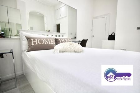 1 Bedroom Room in Flat Share To Rent - Photo 3