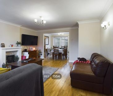 4 bedroom detached house to rent - Photo 2