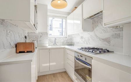 1 Bed Flat, Fulham Road, SW10 - Photo 4