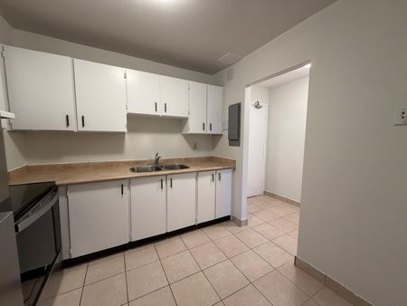 For Lease - 45 Bredin Parkway Unit# 404, Orangeville, Ontario - Photo 5