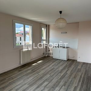 Apartment - Photo 2
