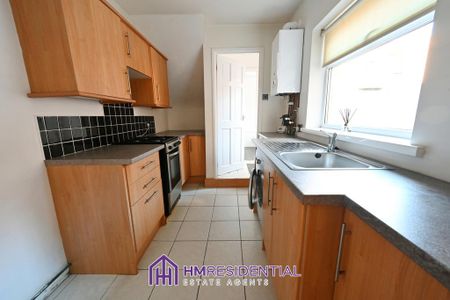 2 bedroom flat to rent - Photo 4