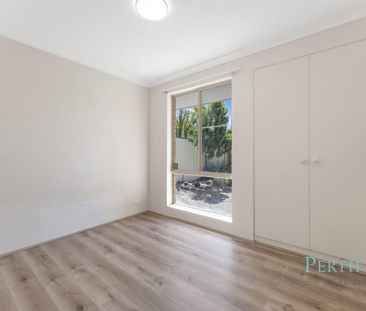 Sophisticated Living in the Heart of Willetton!! - Photo 2