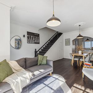 Charming Home in the Heart of Subiaco! - Photo 2